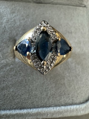 1ctw Vintage Beautiful Blue Sapphire Diamond 14k yellow gold ring