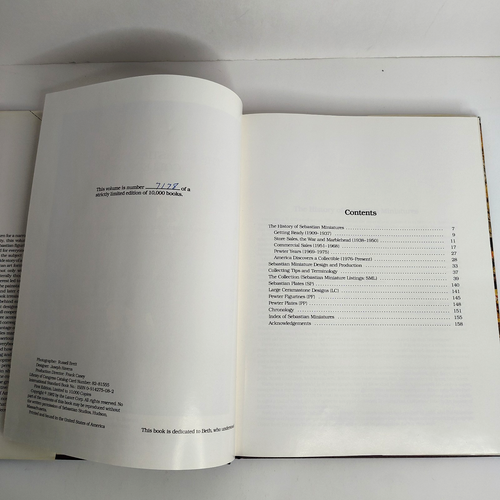 Sebastian Miniature Collection HC 1982 & Value Handbook Guide 1990 Lot 2 Books - Picture 7 of 15