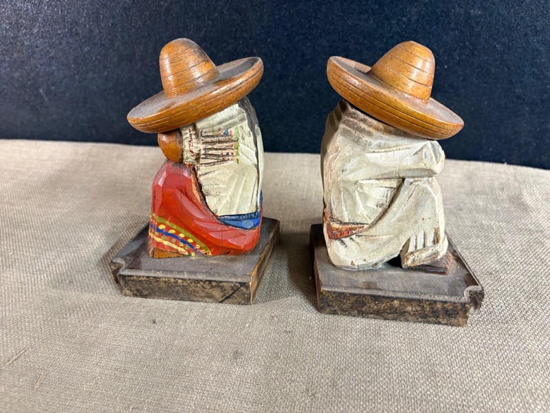 Carved Wooden Mexican Siesta Time Bookends Sleeping Pair Hinged Hats open