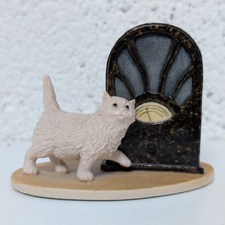 Border Fine Arts Handmade Cat Figurine with Radio Ornament Collectable