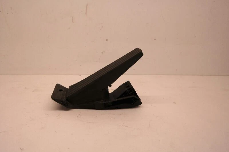 2010  BMW 750LI ACCELERATOR GAS PEDAL  - Image 4 of 4