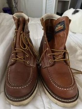 Thorogood American Heritage Size 9.5 DUS Moc Toe Wedge Boot for Men - Tobacco