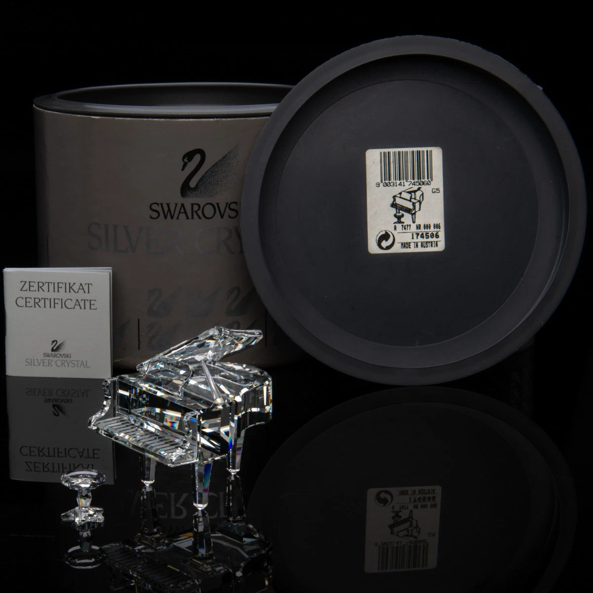 スワロフスキー フィギュリン Piano Grand with Stool 20nov25_Store_Around_the_Block