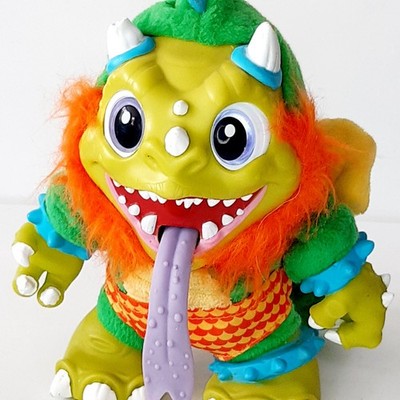 MGA Crate Creatures Surprise SIZZLE Monster Interaktives Spielzeug 2017 - funktionstüchtig