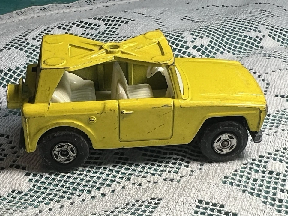 MATCHBOX Lesney Serie Nº18 Coche de Campo Amarillo - Hecho en Inglaterra Foto 4 de 4