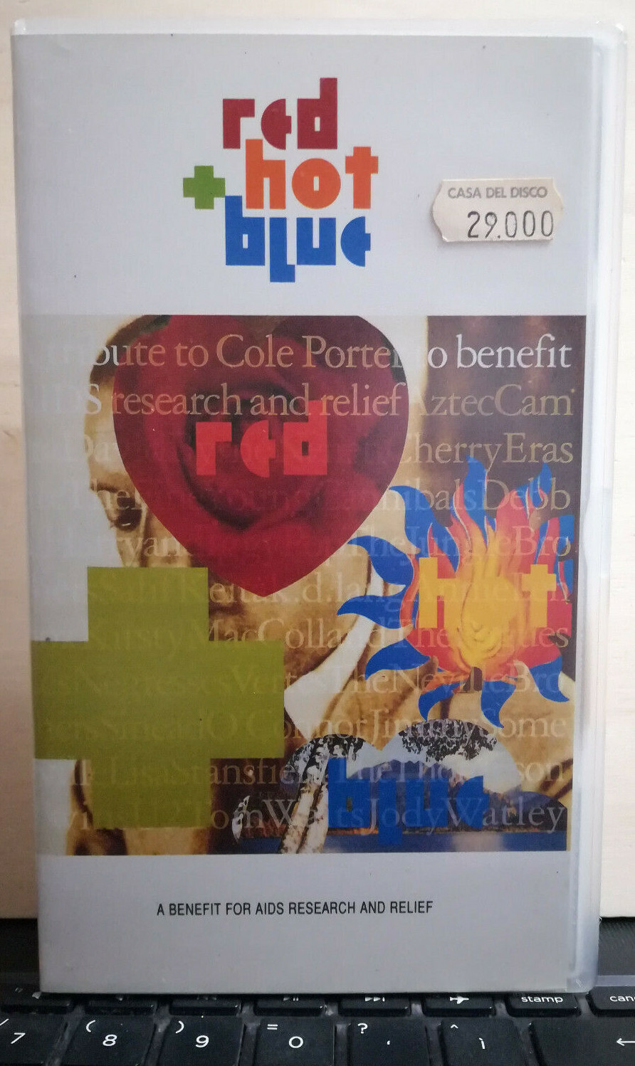 RED HOT + BLUE - VHS VIDEOCASSETTA - TRIBUTE TO COLE PORTER U2 BYRNE CHERRY