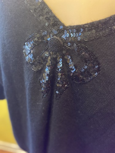 VINTAGE 1980's SILK and ANGORA Blend BLACK Sequin Sweater Size 24W - Picture 6 of 23