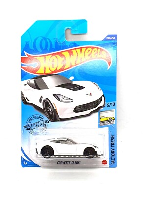 Hot Wheels 1:64 White 2019 Corvette C7 Z06 Kids Model