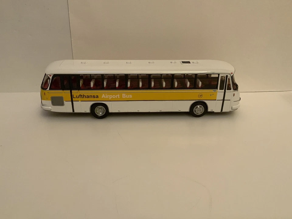 1/43 Setra Seida S14 Lufthansa Airport Bus Handmade by Vector - Image 3 of 4