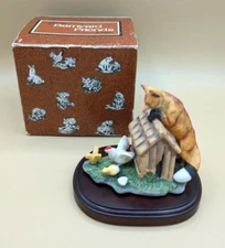 Lefton "Finger Lickin Good" Fox and Henhouse Figurine 1984 Box Sticker 04689