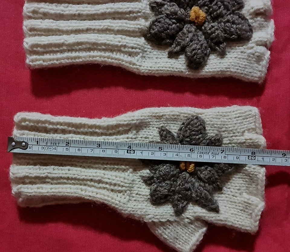 GUANTES VINTAGE HECHOS A MANO DIRNDL TRAHTEN TIROLEAN FOLCLORE ARTE LANA BLANCA TEJIDA Foto 4 de 4