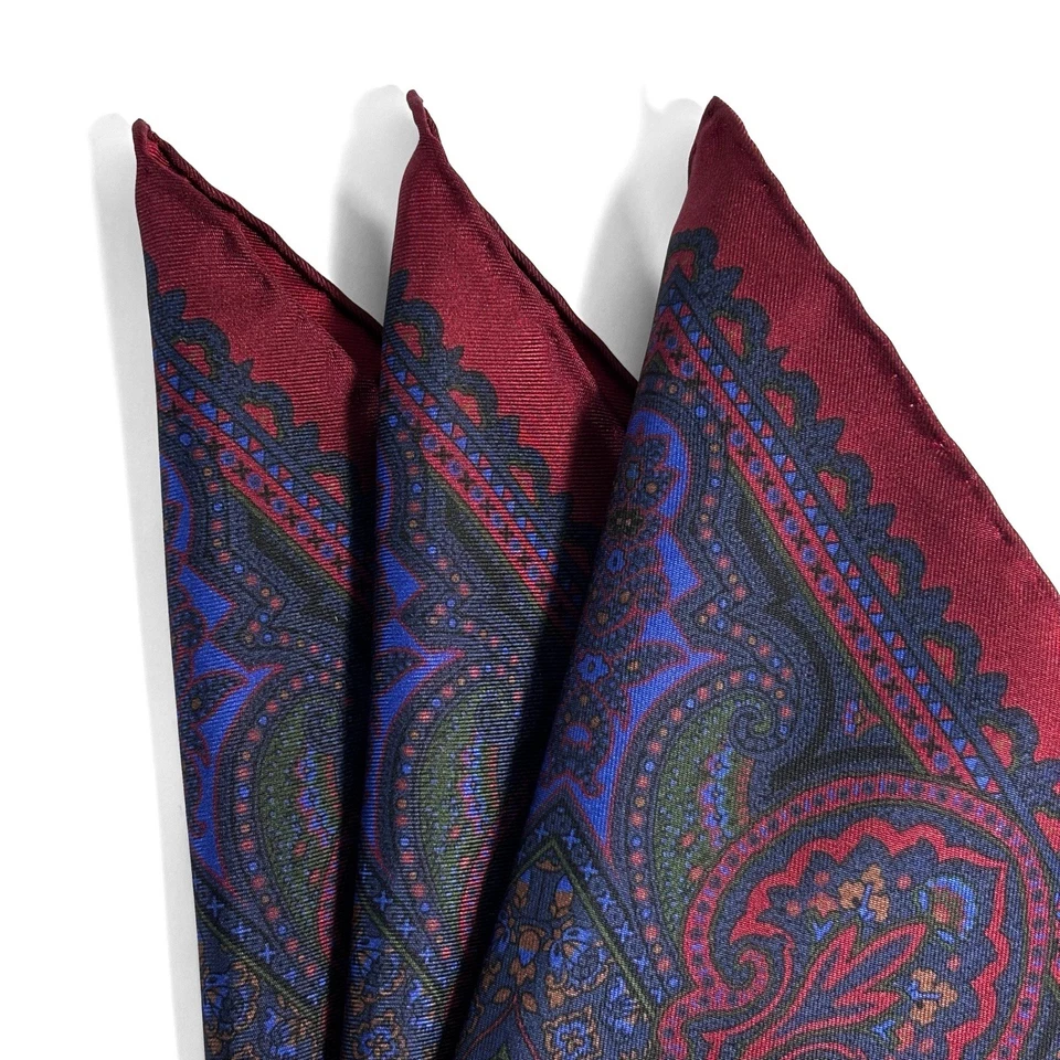 Cuadrado de Bolsillo Borgoña y Azul Geométrico Floral Antiguo Madder Seda (Enrollado a Mano) Foto 2 de 4