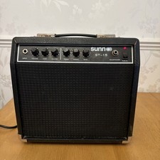 Fender Sunn ST-15 E-Gitarrenverstärker, eingeschaltet, ungetestet