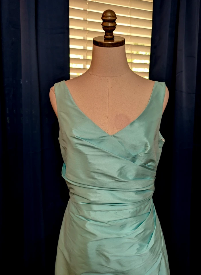 Vestido de cóctel Alfred Sung para mujer talla 10 verde menta cuello en V sin mangas satinado Foto 4 de 4