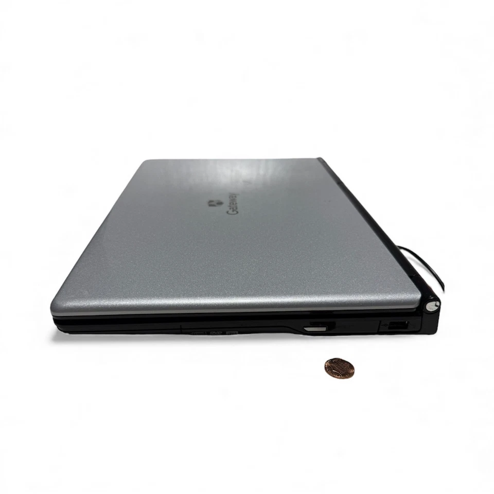 Computadora portátil PC GATEWAY serie M-SA6-15,5- Intel Pentium doble núcleo 2 GHz-4 GB Foto 4 de 4