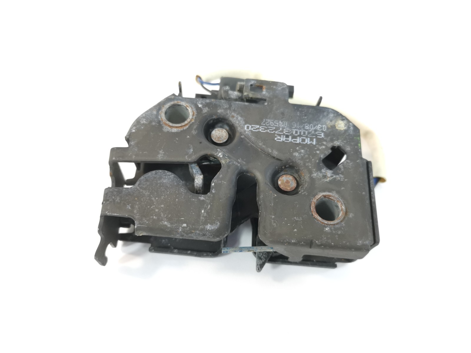 Maserati Levante 3.0 L 2017 Front Left Side Bonnet Hood Lock Latch 6700372320