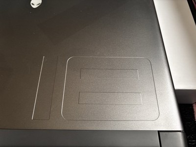 Alienware m18 R1 Notebook i7 13.Gen RAM 64GB SSD 1TB NVMe NVIDIA RTX 4070 8GB