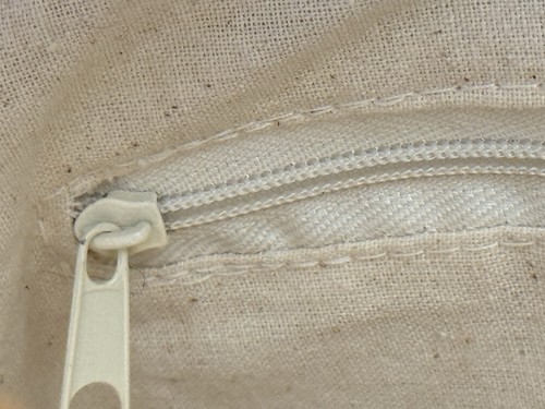 BILLABONG “Sun Seeker” STRAW Tote/Beach BAG w/POM POMS & Knit Accents LINED NWT - Picture 9 of 9