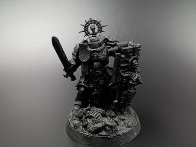Captain with Relic Shield Space Marines Warhammer 40K