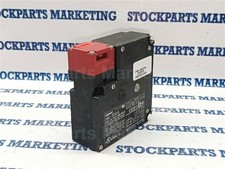 Omron D4NL-2FFA-B D4NL2FFAB Guard Lock Safety-Door Switch 30Days Warranty
