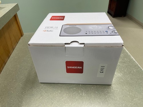 Sangean HDR-18 HD Radio/FM-Stereo/AM Alarm Wood Cabinet Table Top Radio Works! - Picture 15 of 15