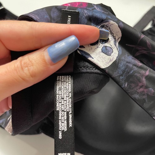 Torrid NWT Black Skull Floral Smooth Lined Full Coverage Balconette Bra Sz 40G - Picture 6 of 7