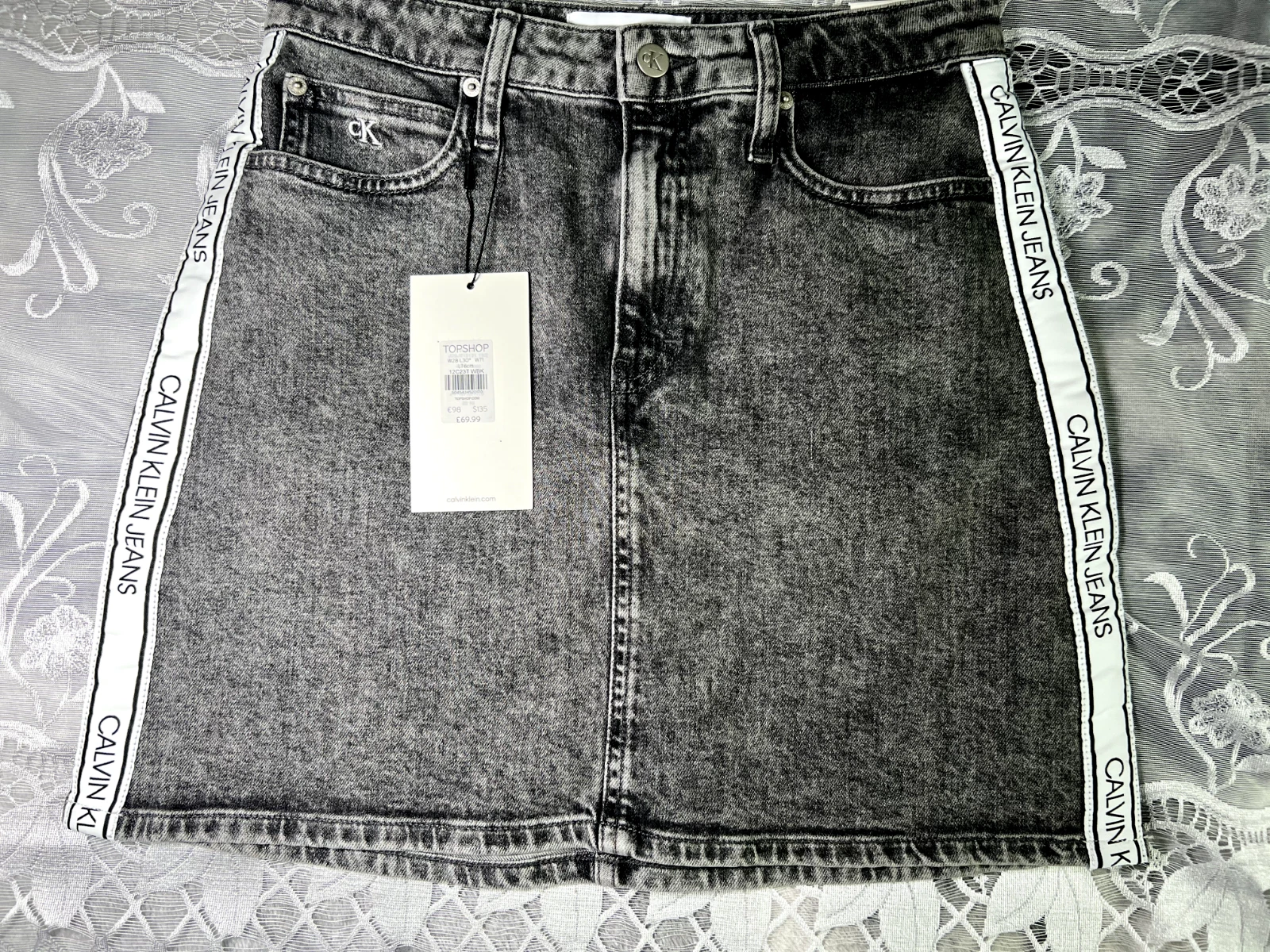 Calvin Klein Jeans high rise mini skirt size w 28