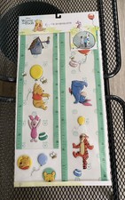 Disney Wanddeko 3D Sticker Messlatte tanzender Winnie Pooh Aufkleber Kinderzimme
