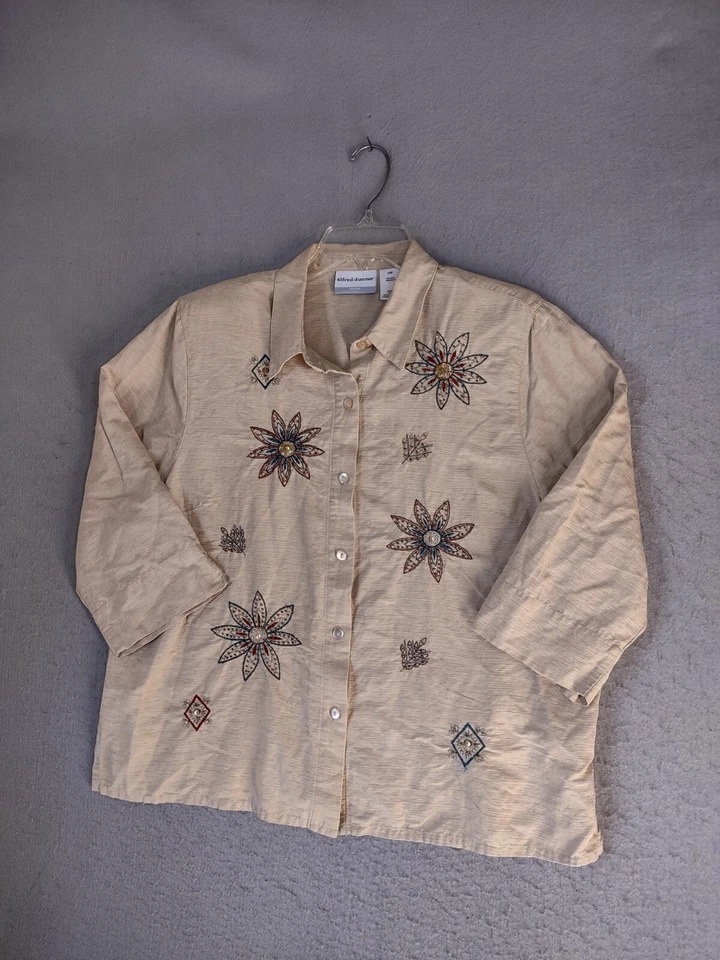 Top de mujer Alfred Dunner 18P pequeño marrón seda floral lentejuelas cuello abotonado Foto 3 de 4