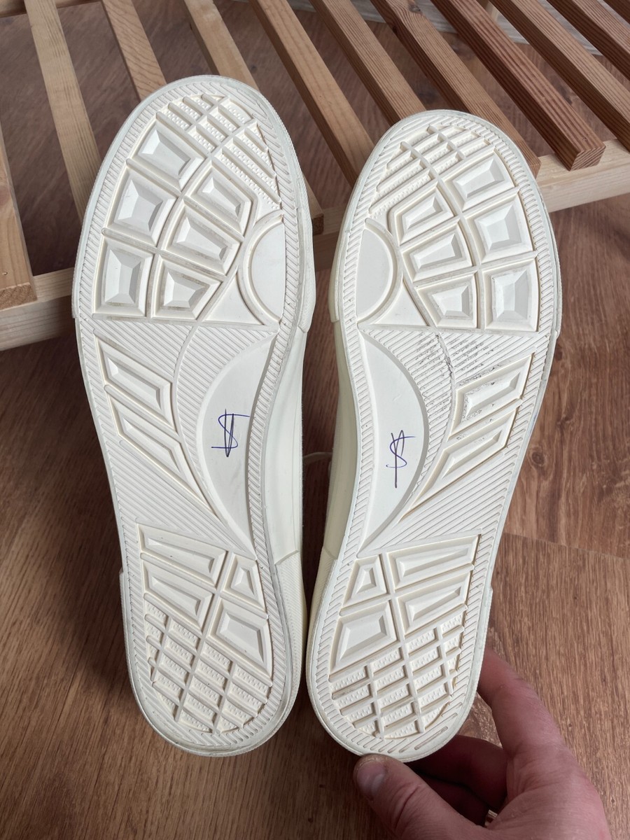 洋書 Where They Create The Stronghold SS 22 White Canvas Trainers Size UK 10/ EUR