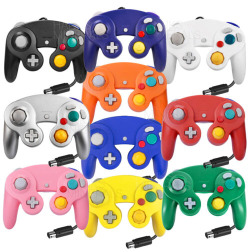 Gamepad controller NGC cablato compatibile con console Nintendo GameCube Wii U - Foto 1 di 14