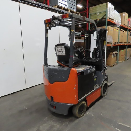 2014 Toyota 8FBCU25 5000 LB Electric 48V Forklift 3-Stage 189" Lift W/ Sideshift - Picture 3 of 20