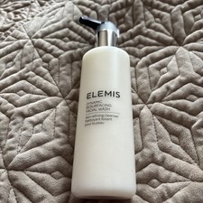 Image of Elemis Dynamic Resurfacing Facial Wash Skin Smoothing Cleanser 200ml NEW