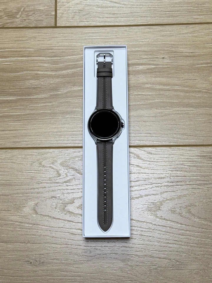 Xiaomi Watch 2 Pro - LTE (eSim) - Silver - Leather Strap - Lightly Used - Image 3 of 4