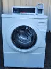 SPEED QUEEN COIN-OP FRONT LOAD WASHER MODEL SFNCXRSP111TW02 SN:1006019025 REF