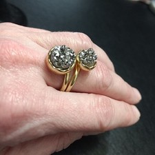 Gold tone sparkly druzy ring size 7