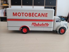 BERLIET GLR CAMION IXO GARAGE MODERNE MOTOCONFORT MOBYLETTE MOTOBECANE PUB 1/43