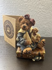 Boyd  s Bears 1st Edition 1993  Bailey Bear with Suitcase   2000 27E/2711