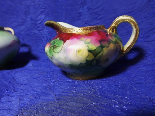 Cream and Sugar Set Floral Design - Picture 4 of 6