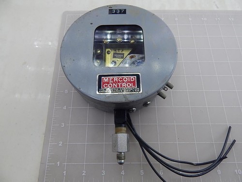 MERCOID CONTROL DA 7021-804 R 10 PRESSURE CONTROL SWITCH T93571 - Picture 2 of 6