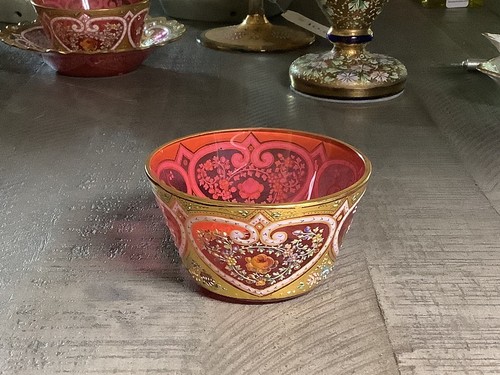 Hand Enameled Gold Gilt Bohemian Glass Finger Bowls Roses Scrolling Florals - Picture 4 of 8