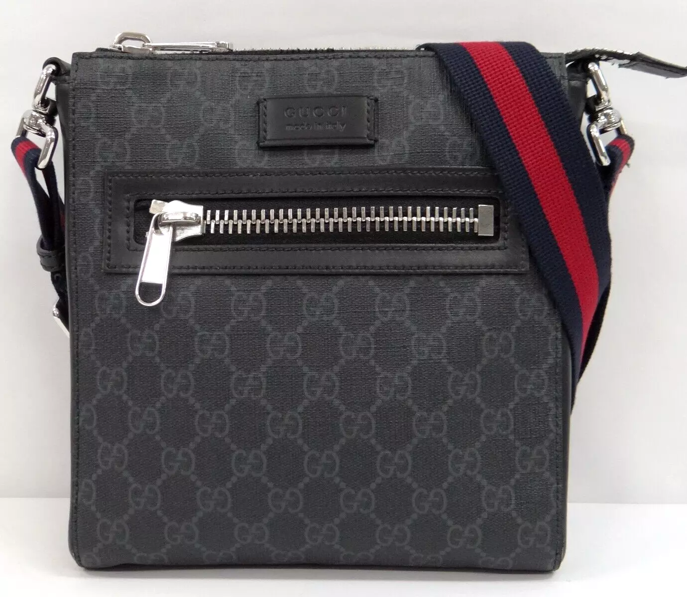 Sac à bandoulière GUCCI GG Supreme Messenger 523599 Italie 39210381300 2