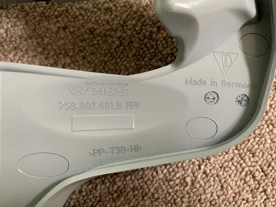 PARAGOLPES DELANTERO IZQUIERDO NUEVO OEM PORSCHE MACAN GTS: 95B807681B Foto 4 de 4