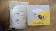 Mini Portable LED Pocket Projector + Projection Screen / New - never used