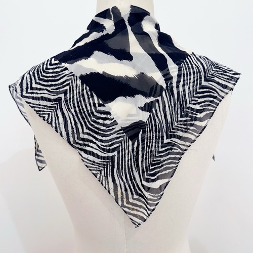 Vtg Anne Klein Black White Zebra Print Small Silk Scarf 21” X 21” - Picture 5 of 12