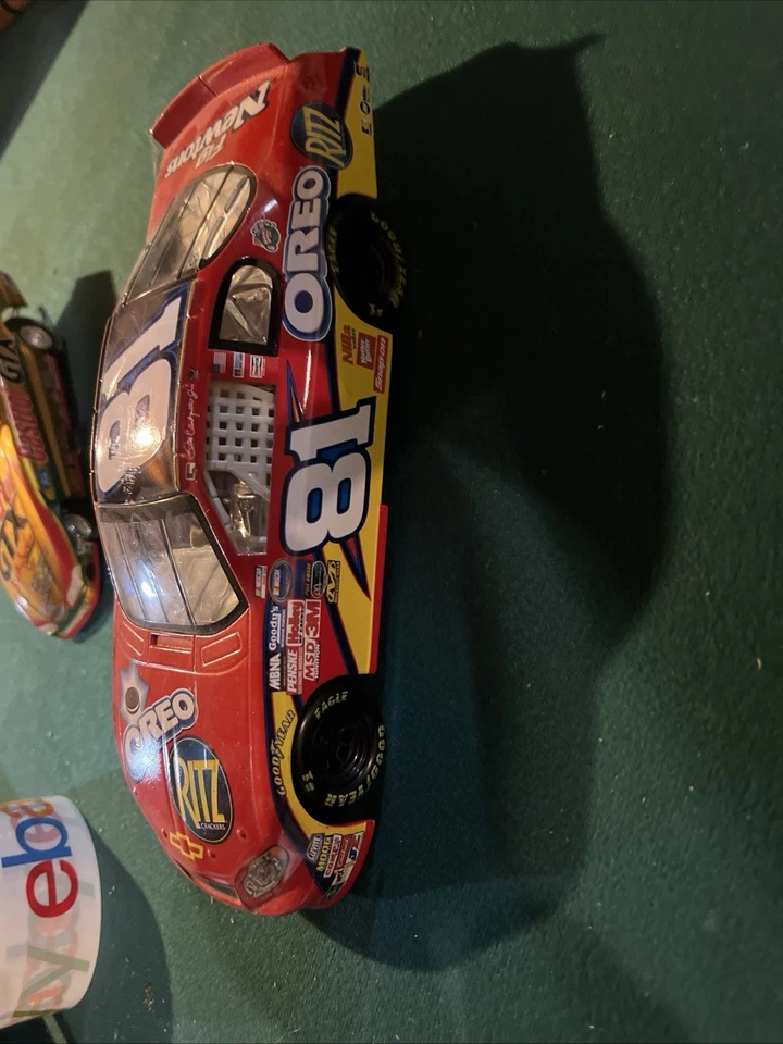 81 1:18 Dale Earnhardt Jr Oreo Ritz Diecast Fig Newton Foto 3 de 4