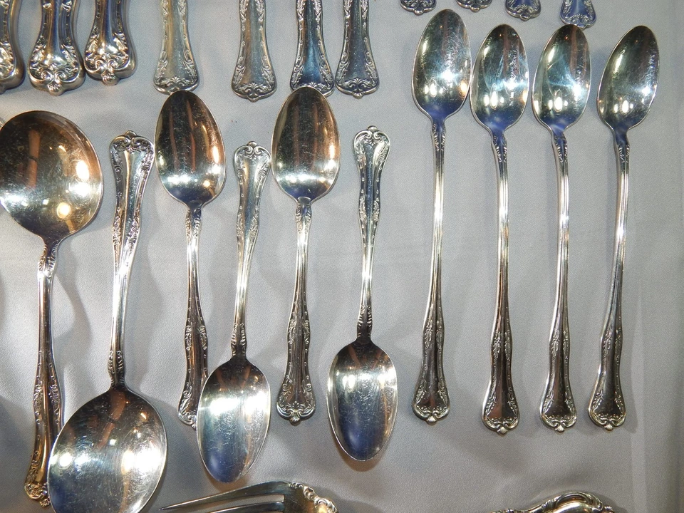 Antique National Silver Co Queen Elizabeth Silverplate Flatware 26pcs Ornate - Image 4 of 4