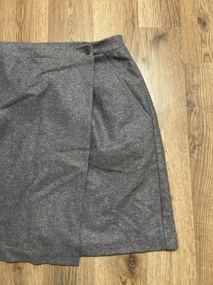 The Limited Skirt, Women's Size 10, Gray, Wool Blend, Mini - Image 4 of 4