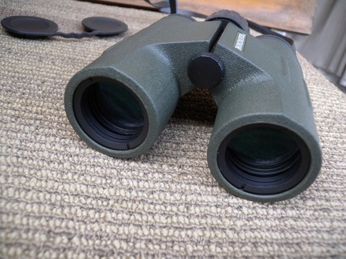 Winchester binoculars 8x32 great condition. no case. - Picture 2 of 10