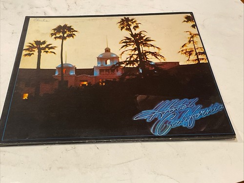 THE EAGLES- Hotel California Vinyl LP (includes Poster) VG+/VG+